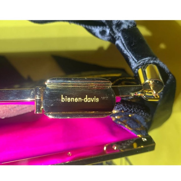 Beautiful - Picture 3 of 3